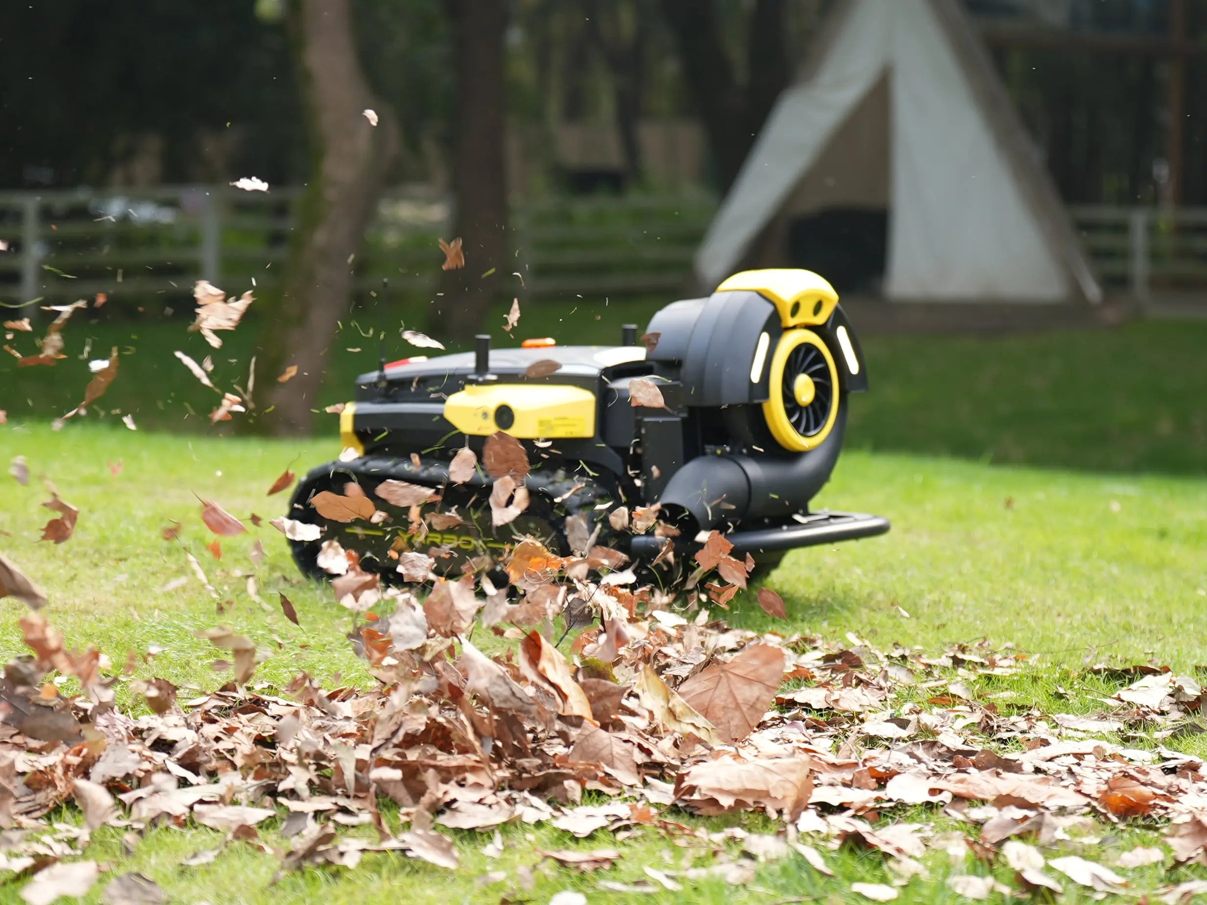 Yarbo- 4-in-1 Yard Robot | Core, Lawn Mower, Snow & Leaf Blower | BUNDLE-4IN1 - Aqvina LLC