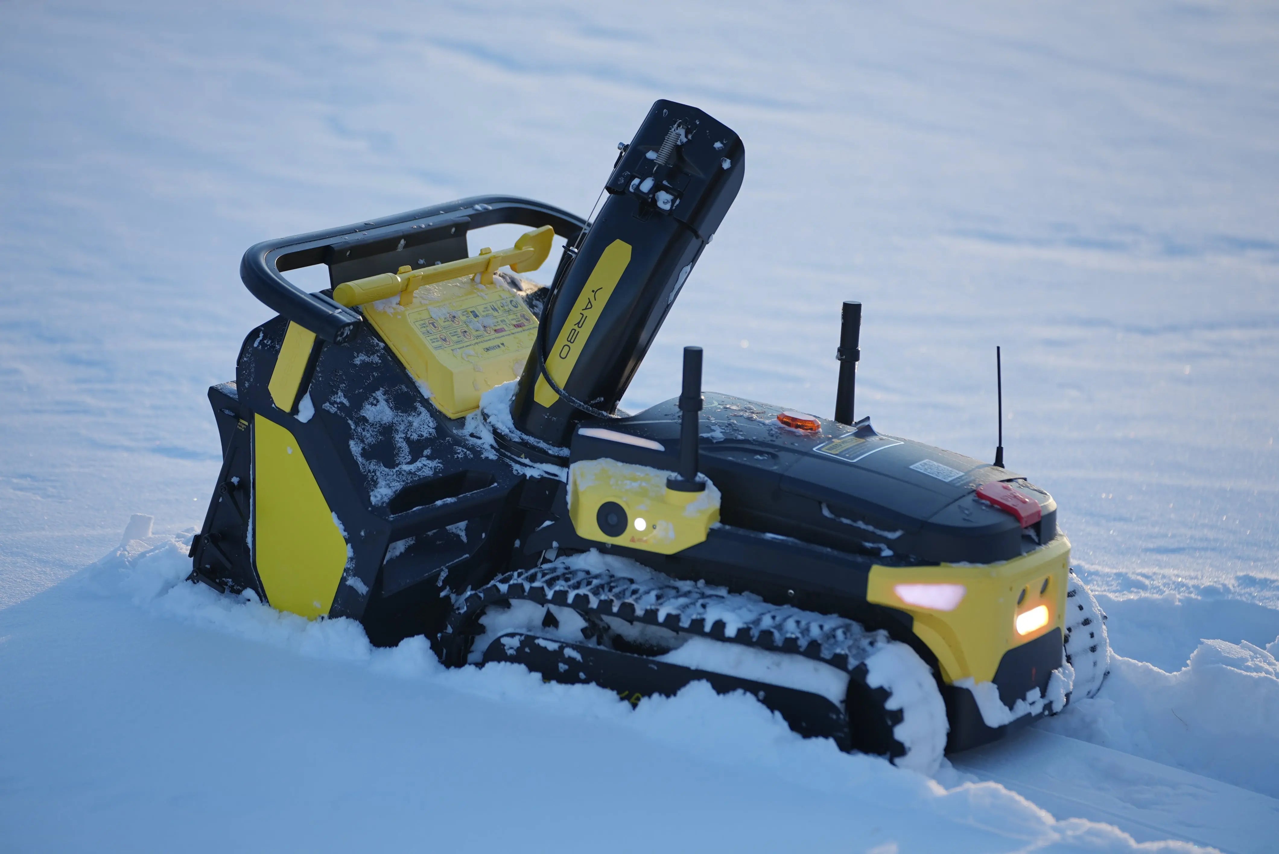 Snow Blower + Leaf Blower - Aqvina LLC