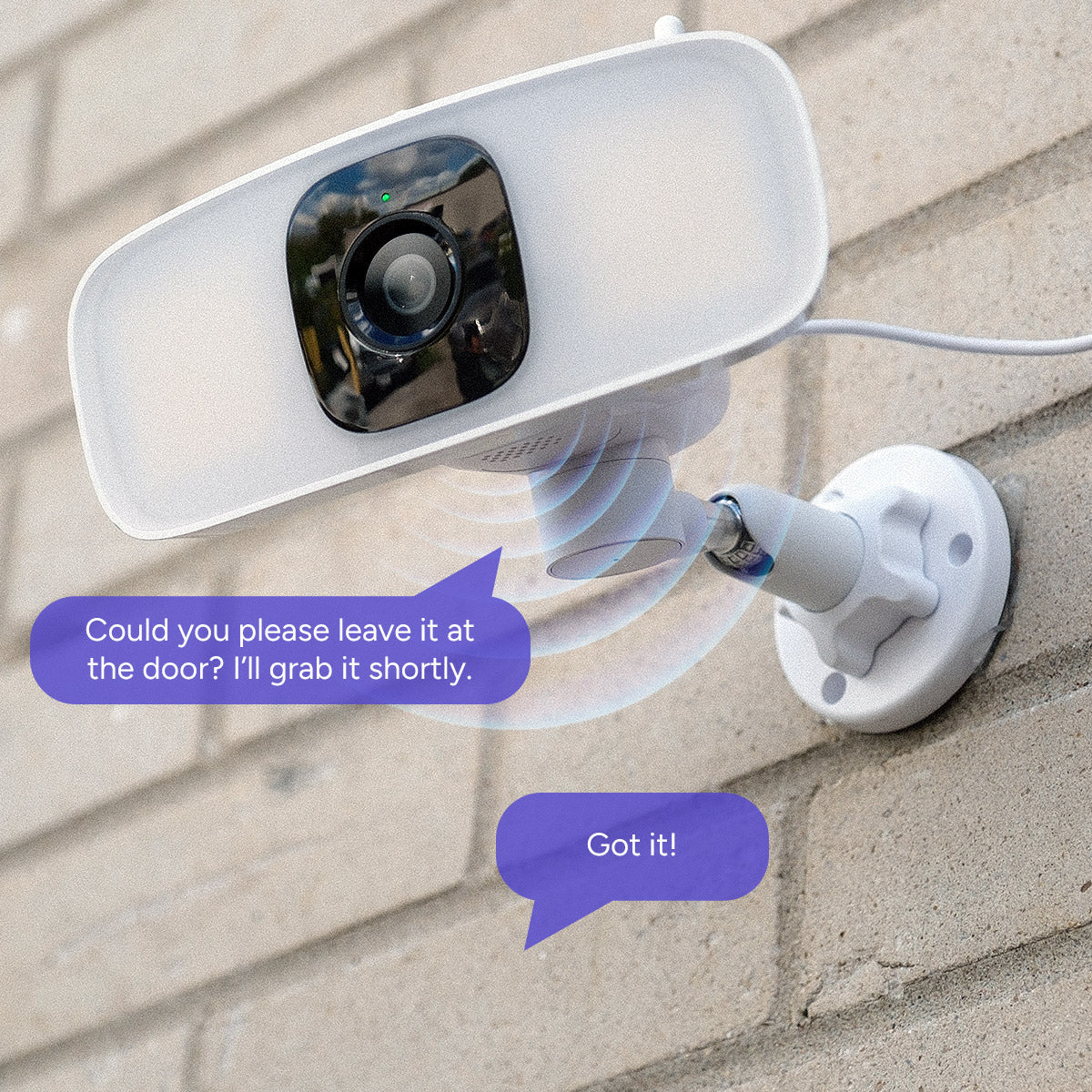 Lorex Connect 2K Floodlight Wi-Fi Security Camera with App Controlled Horizontal Pan