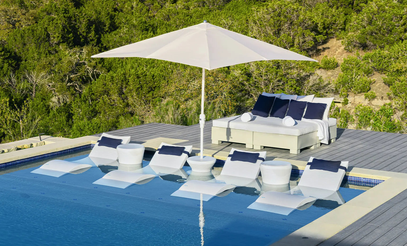8.5-foot square Signature Series umbrella with 360° tilt feature in a modern design.