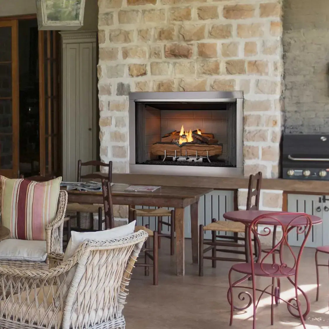 Majestic Vesper 42-inch outdoor ventless gas fireplace with modern design and glass front.