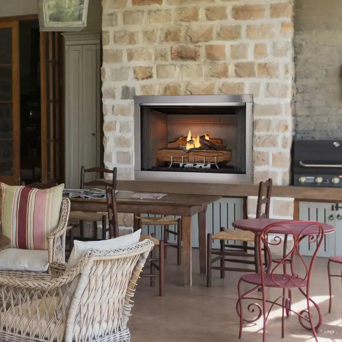 Majestic Vesper 42-inch outdoor ventless gas fireplace with modern design and glass front.
