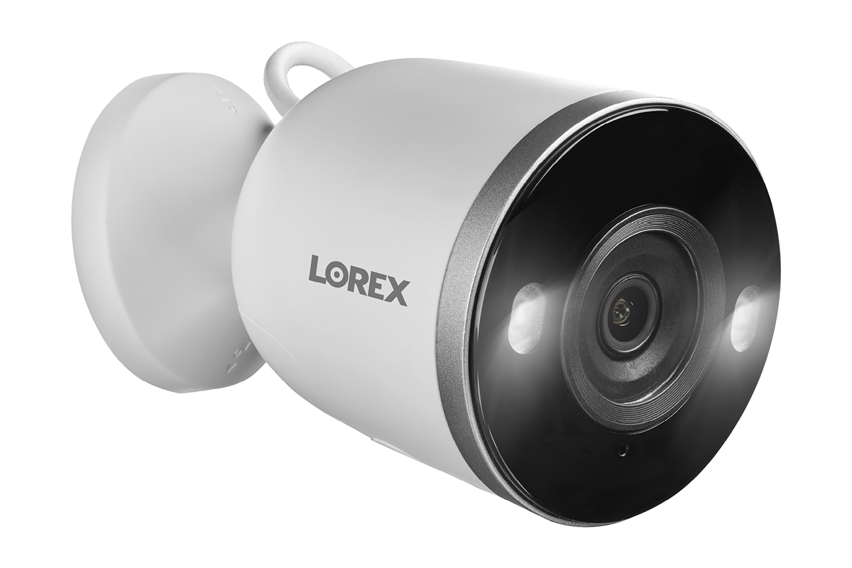 Lorex 2K Wireless Spotlight Indoor/Outdoor Security Camera – AC-Powered Wi-Fi (32 GB, Cloud-Enabled)
