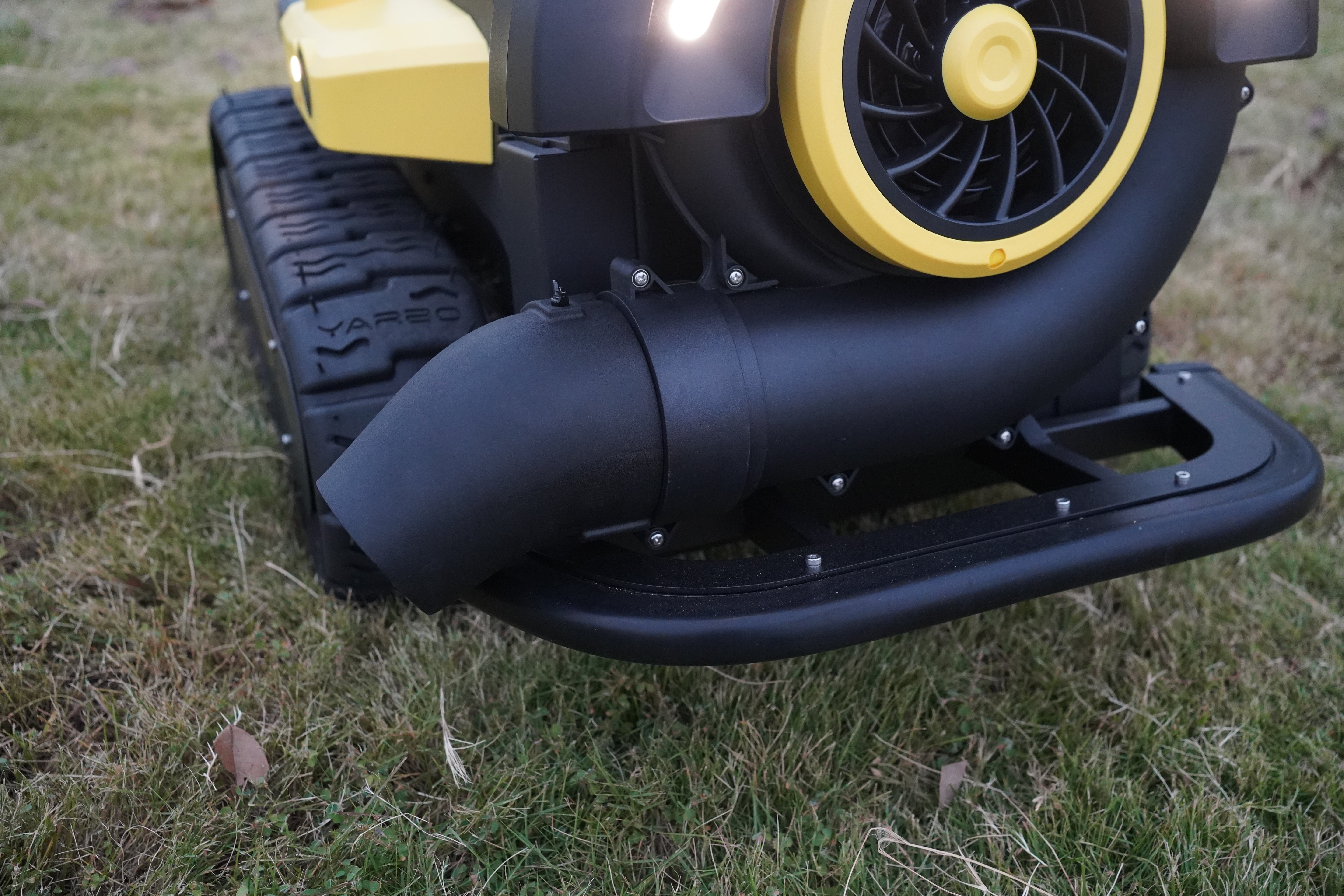 Yarbo- Lawn Mower + Blower