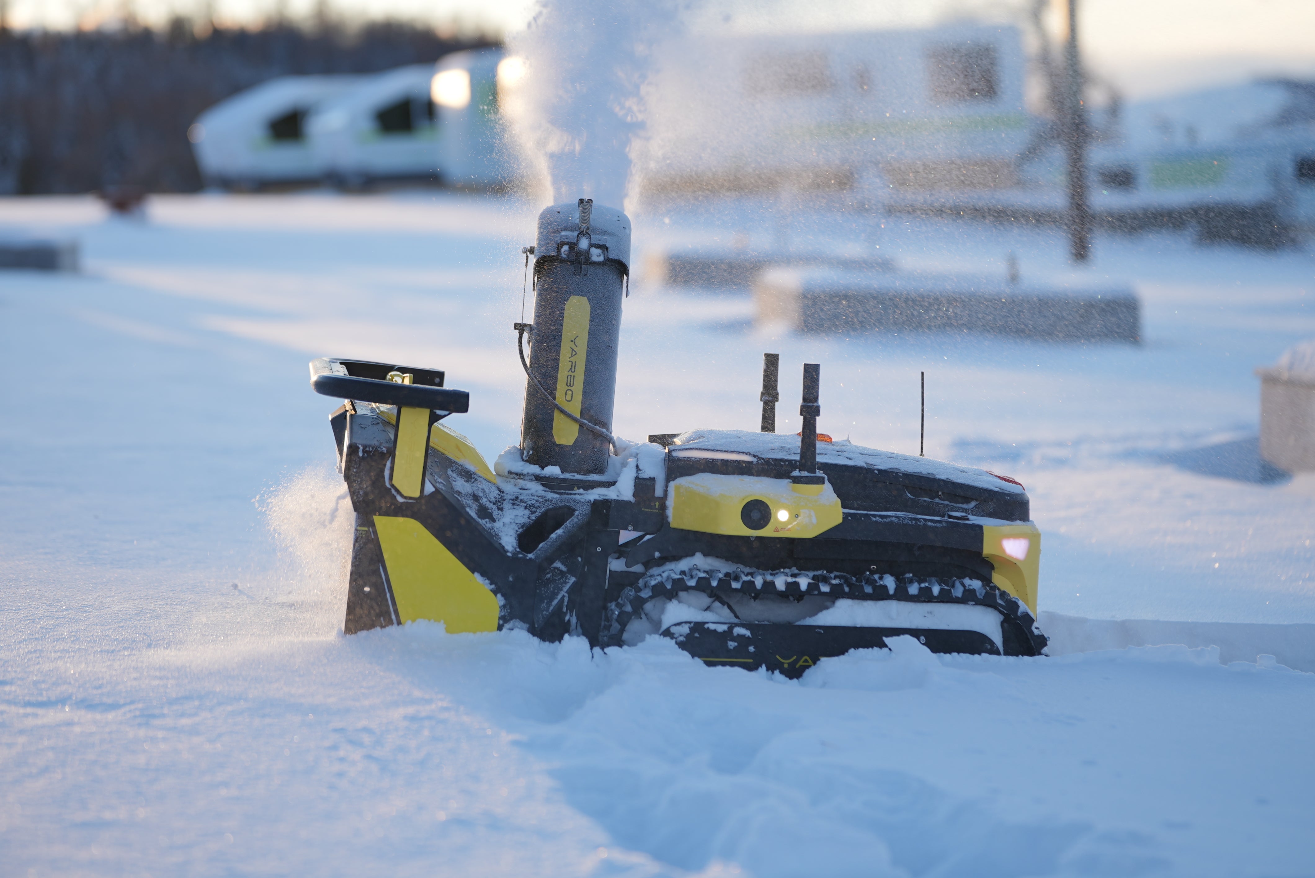 Yarbo- Snow Blower + Blower