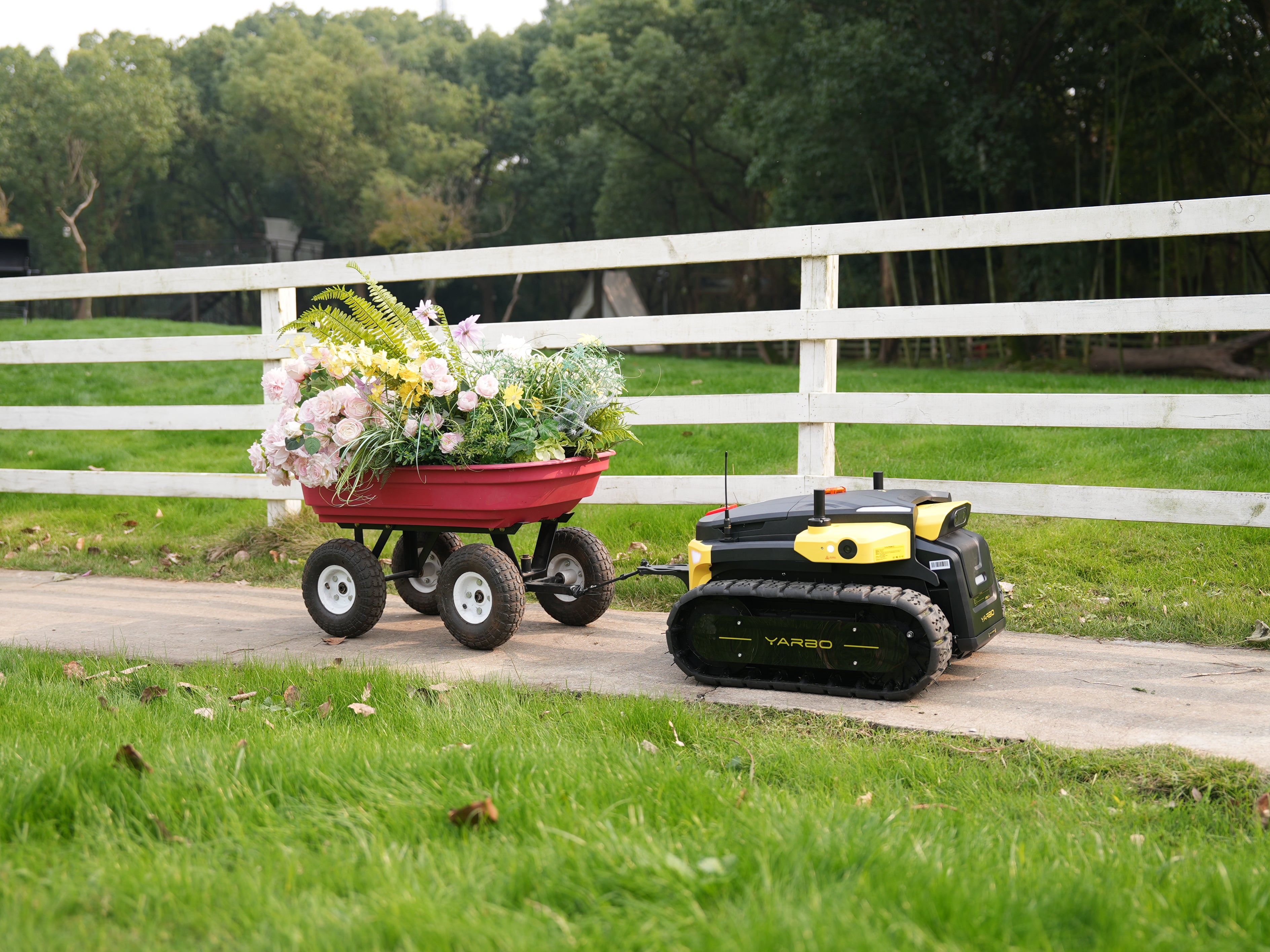 Yarbo- Lawn Mower + Blower