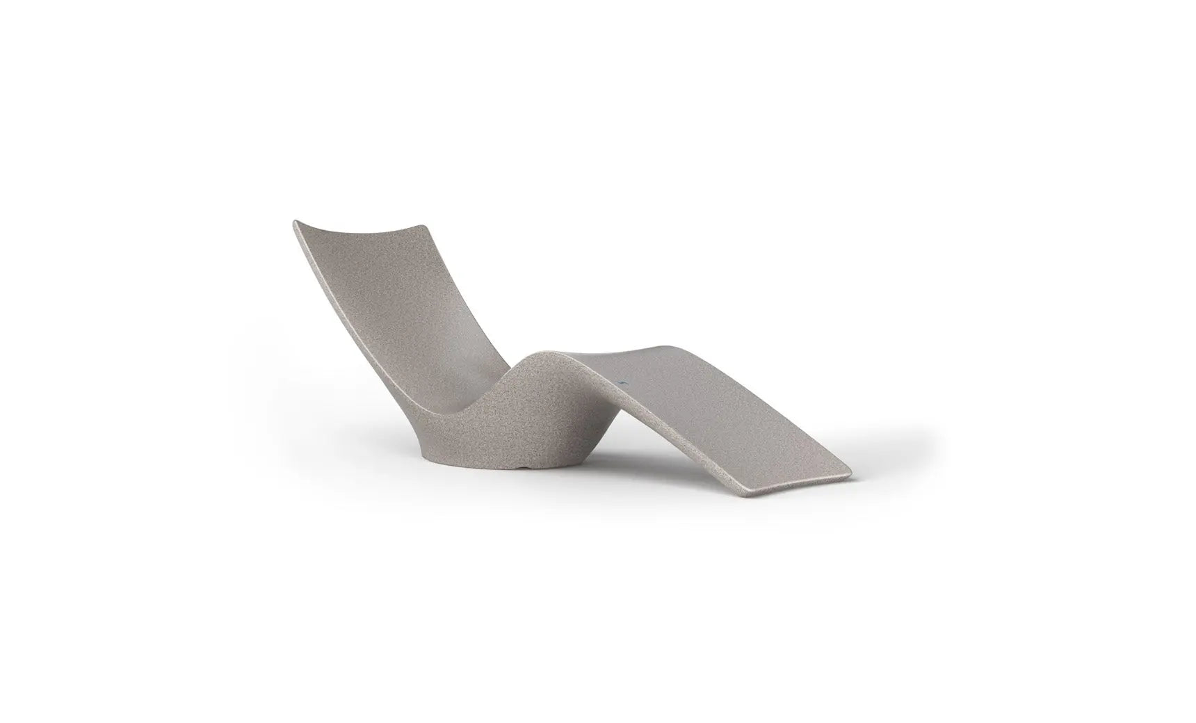 Autograph chaise lounge in brown leather with wooden frame and armrests
