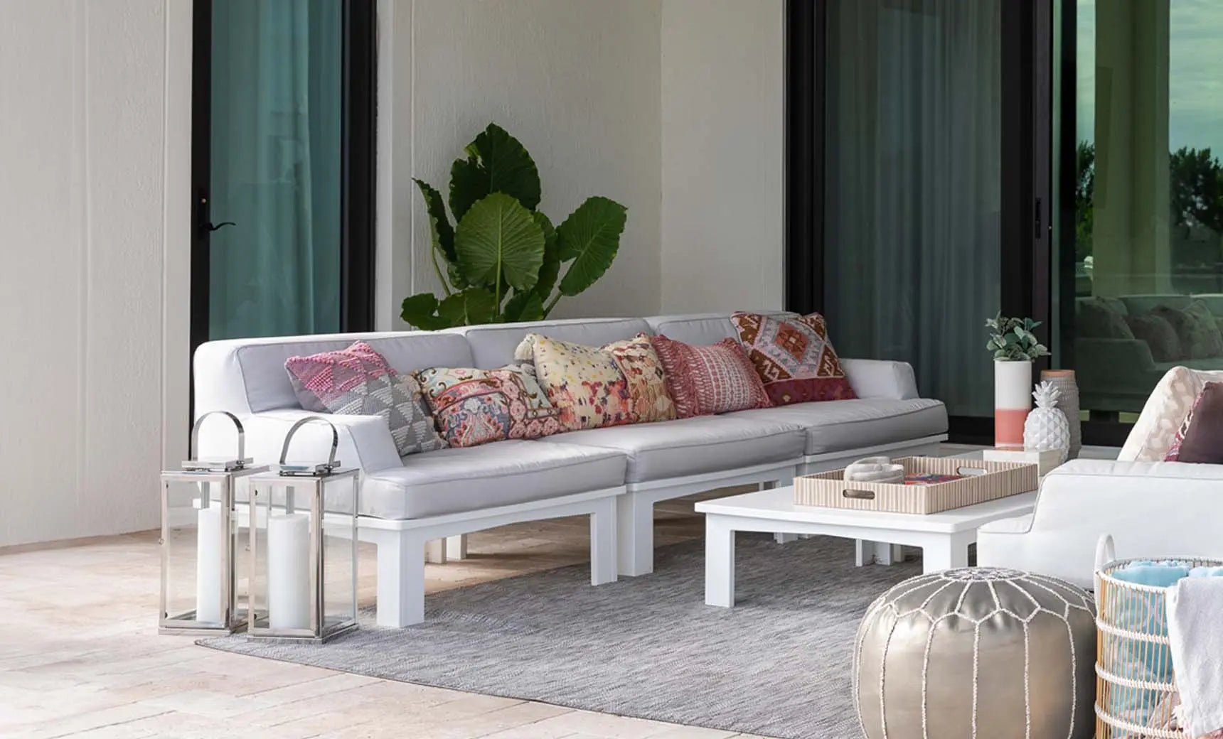 Mainstay gray sectional middle sofa with wooden legs and button-tufted back cushions