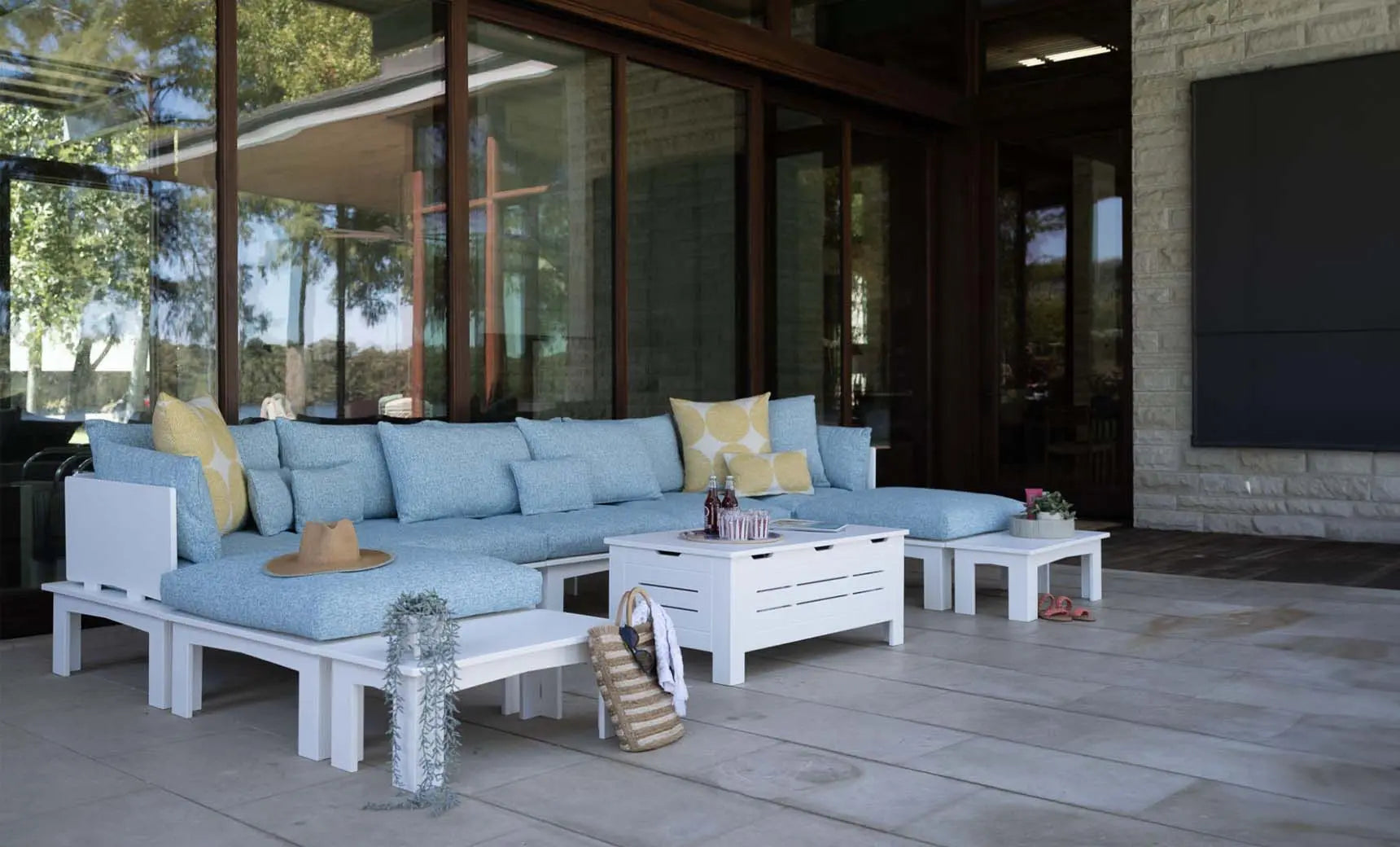 Mainstay sectional sofa with a relaxed endcap design in beige fabric