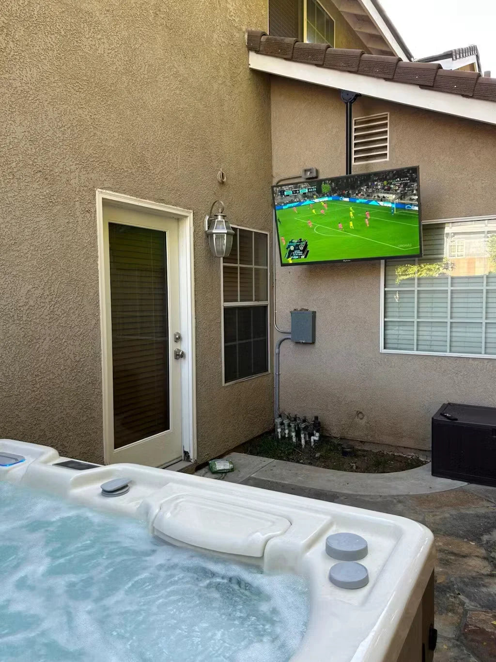 SYLVOX Deck Pro 3.0 Outdoor TV (Google TV) — 4K, 1000 Nits, Partial Sun