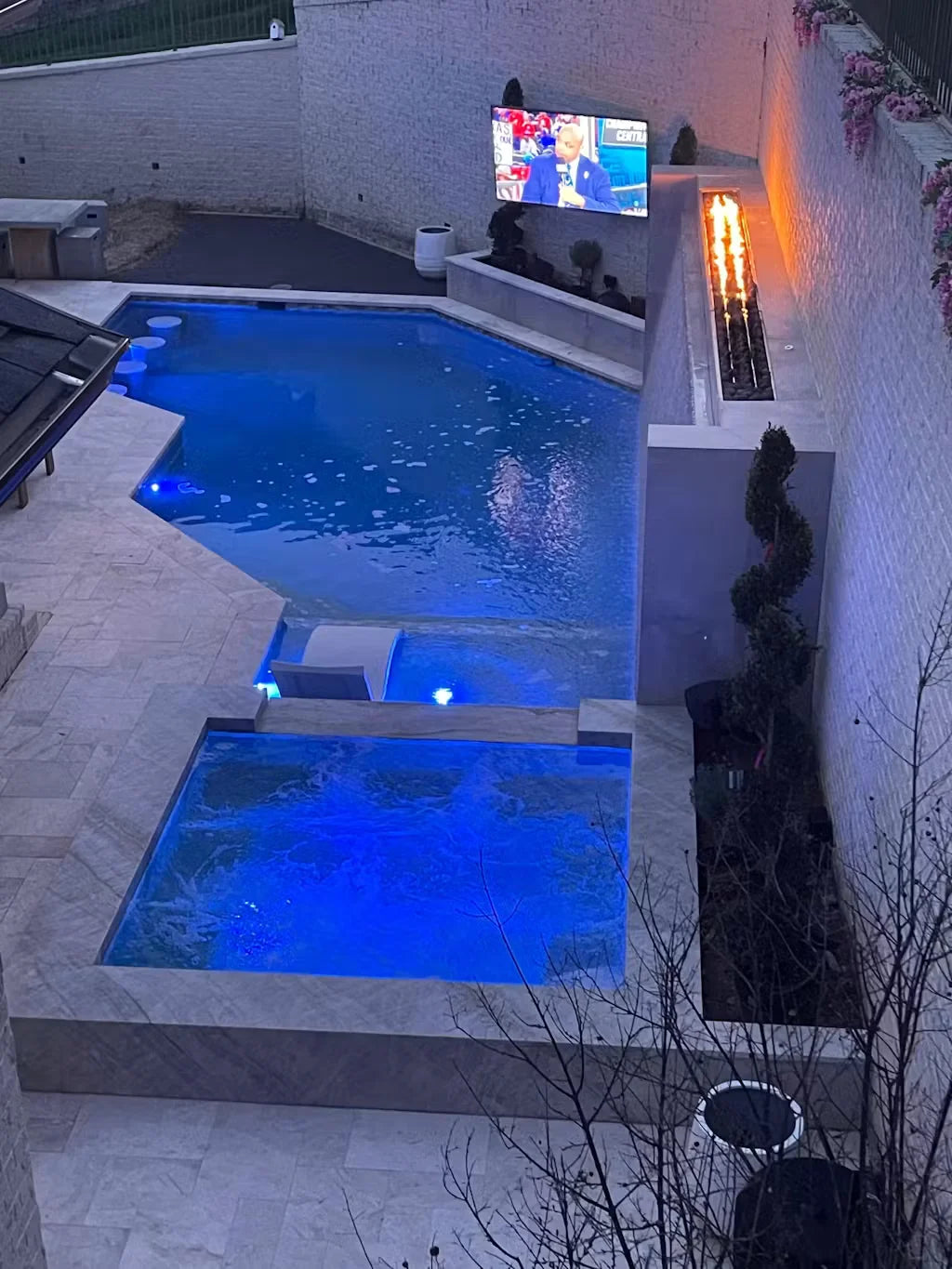 SYLVOX Pool Pro 3.0 Series 2026 Outdoor TV — 4K LED, 2000 Nit, IP56 Waterproof, Google TV, Dolby Atmos