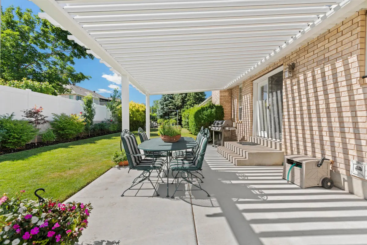 Sundance All Season Pergola – Motorized Louvered Roof System, Aluminum Outdoor Patio Cover