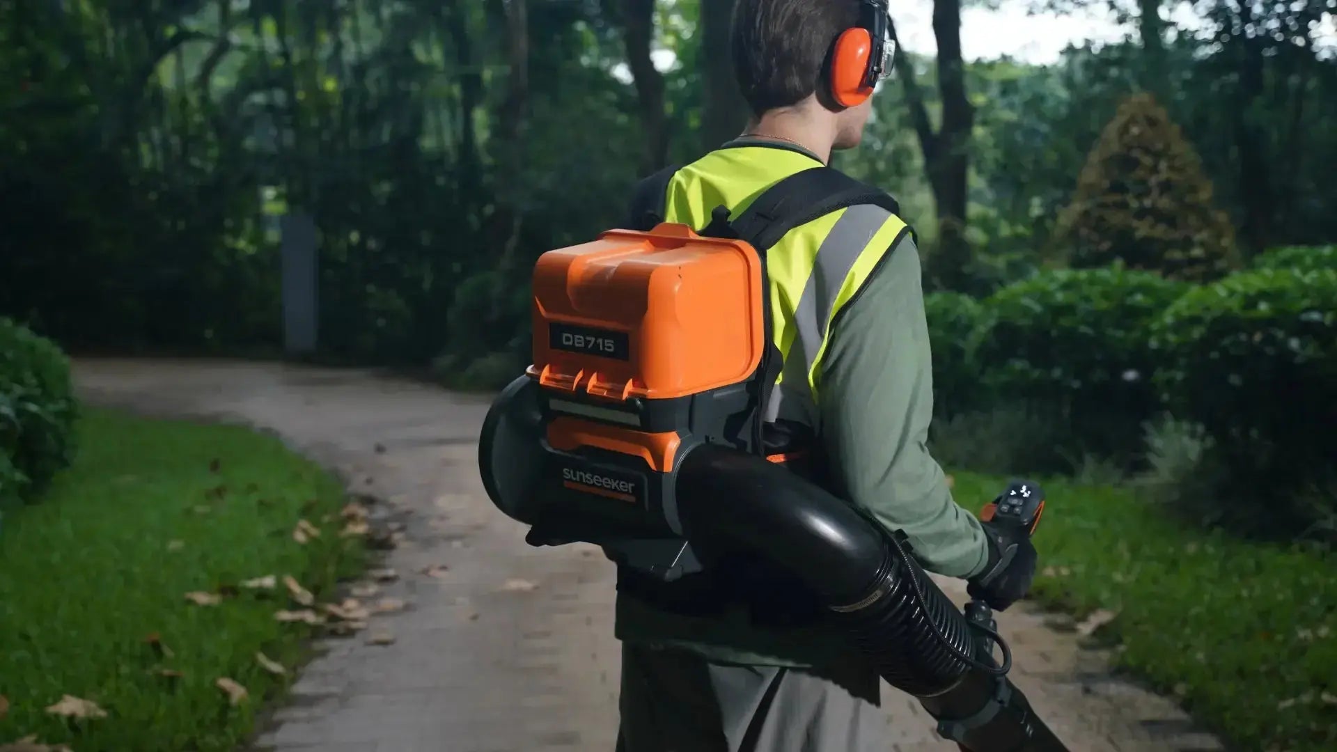 Sunseeker Backpack Blower (On-Board Connect) 60V Commercial | Model: DB715 Aqvina LLC