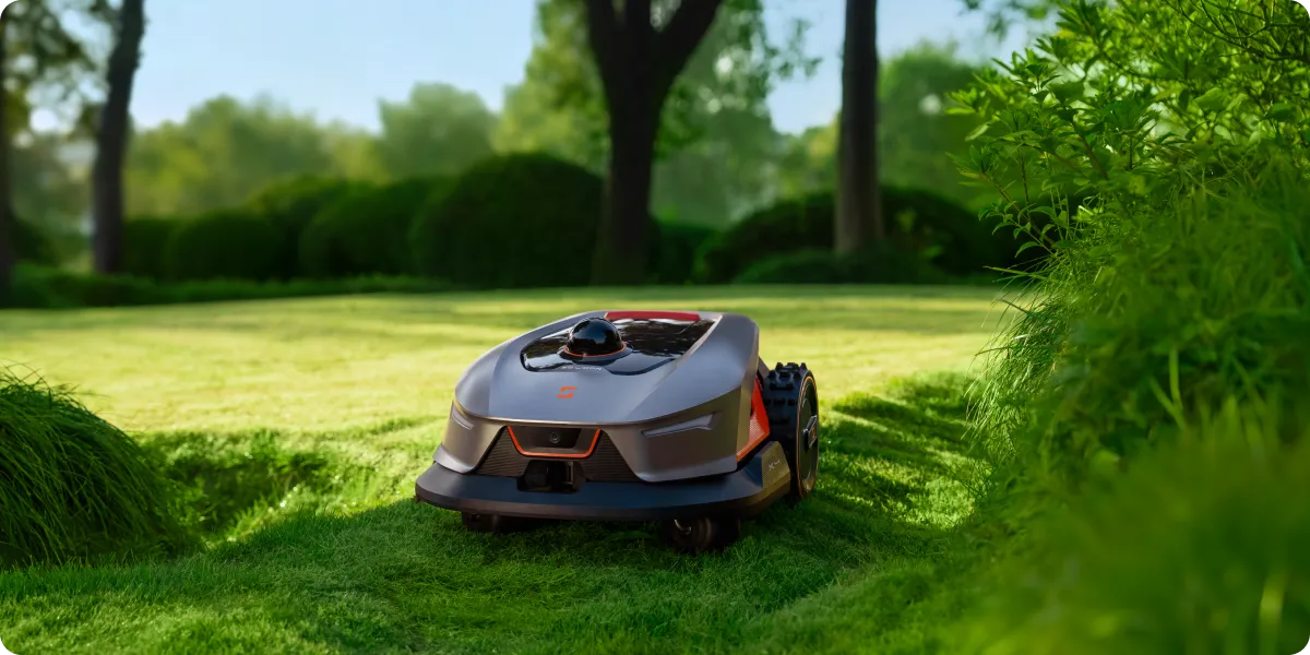 Sunseeker Elite X4 Robotic Lawn Mower - Aqvina LLC
